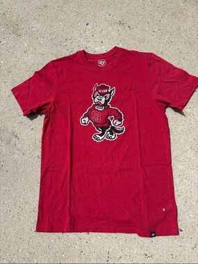47 Brand NC State Wolfpack Red Graphic Short Sleeve Tee Small